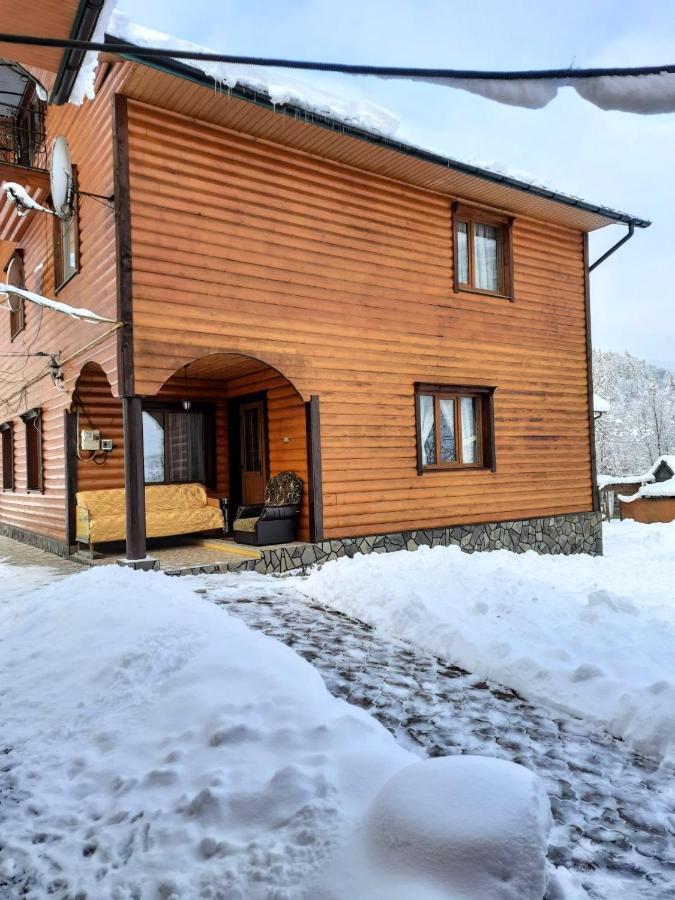 Cottage "Kliverent" Яремче Екстериор снимка