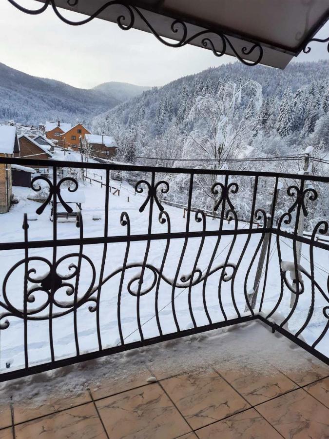Cottage "Kliverent" Яремче Екстериор снимка