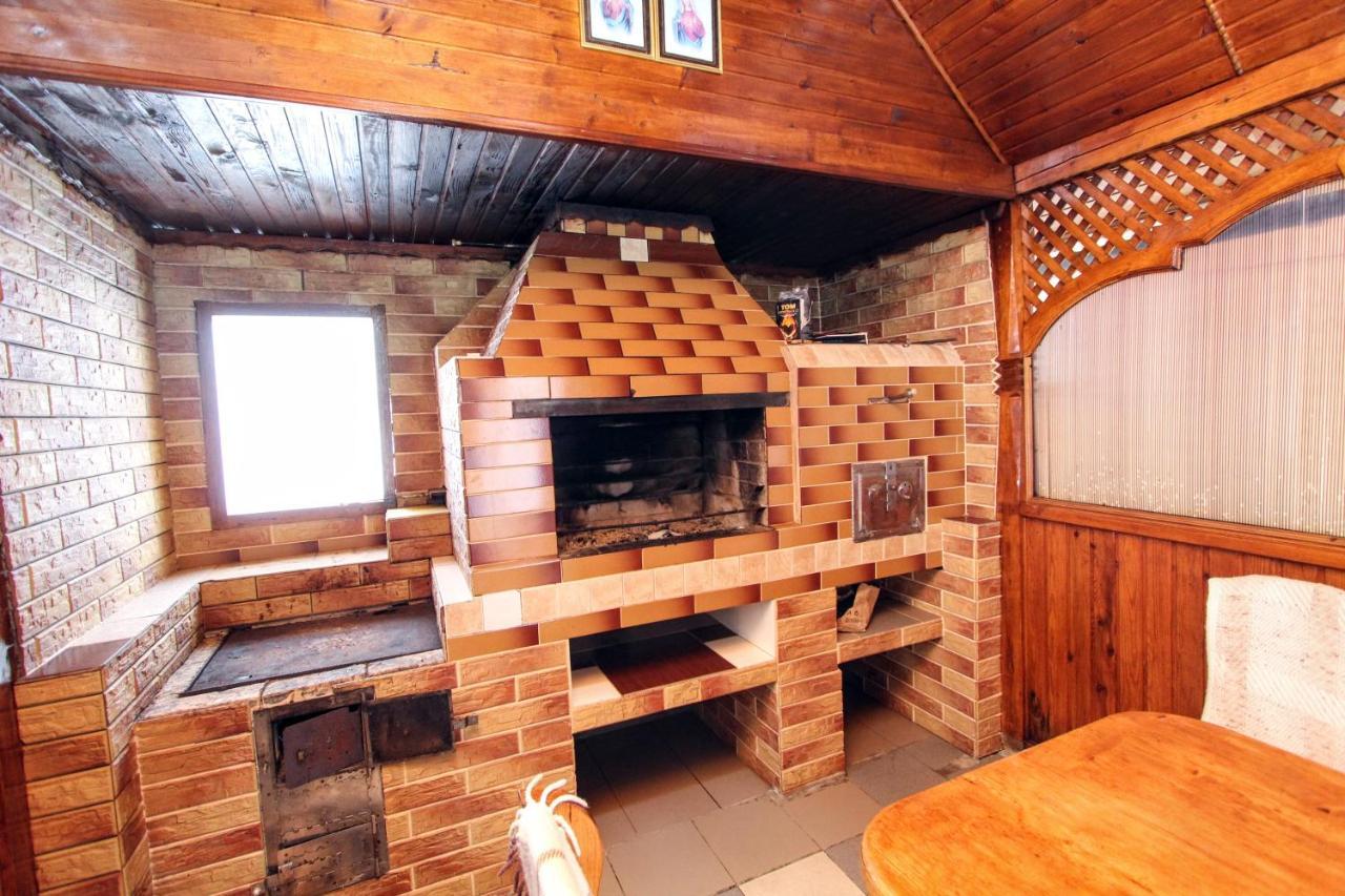 Cottage "Kliverent" Яремче Екстериор снимка