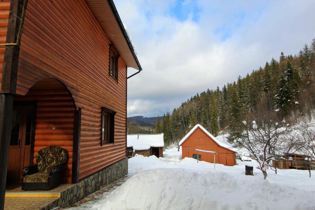 Cottage "Kliverent" Яремче Екстериор снимка