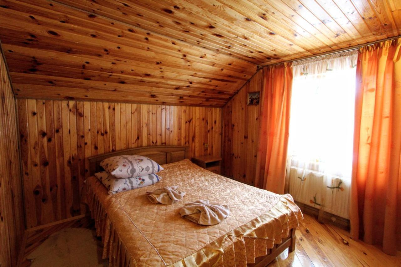 Cottage "Kliverent" Яремче Екстериор снимка