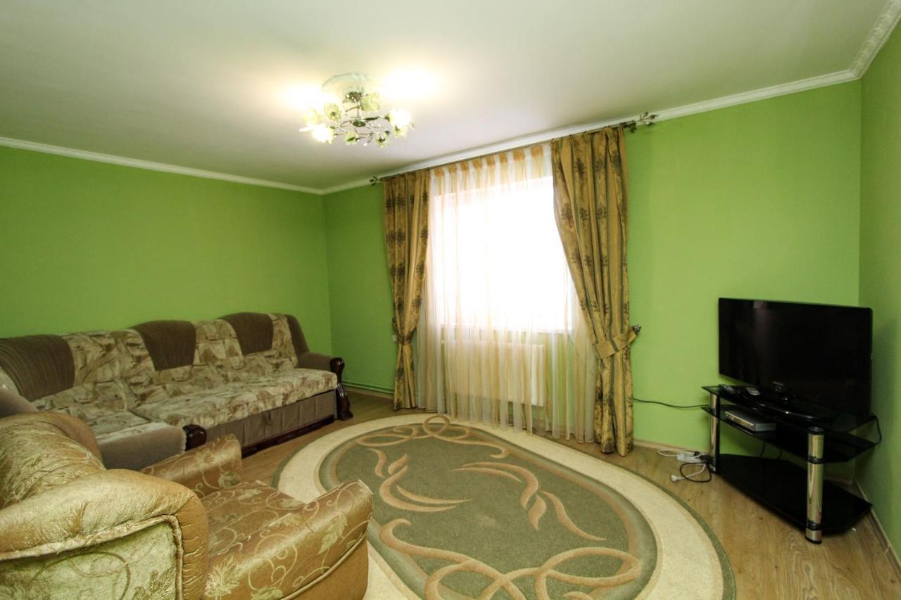 Cottage "Kliverent" Яремче Екстериор снимка