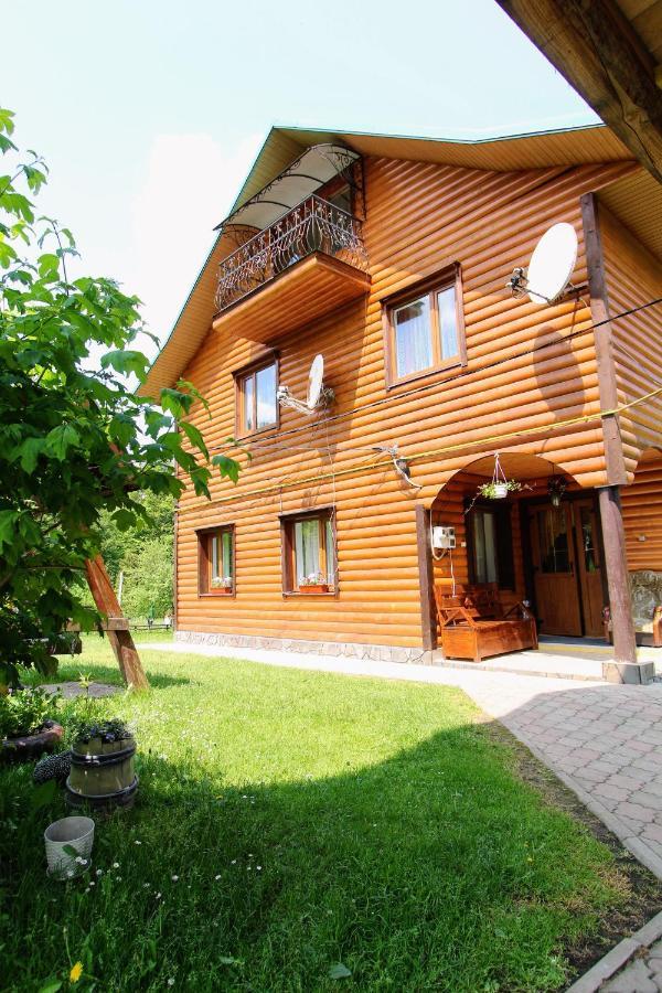 Cottage "Kliverent" Яремче Екстериор снимка