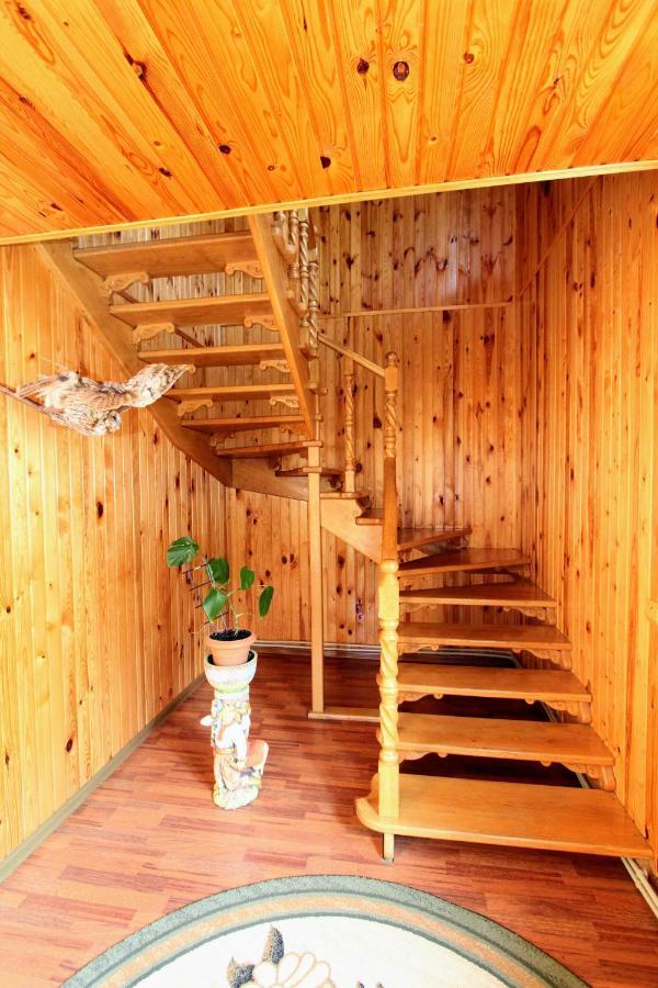 Cottage "Kliverent" Яремче Екстериор снимка