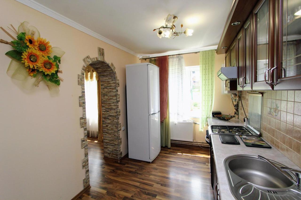 Cottage "Kliverent" Яремче Екстериор снимка