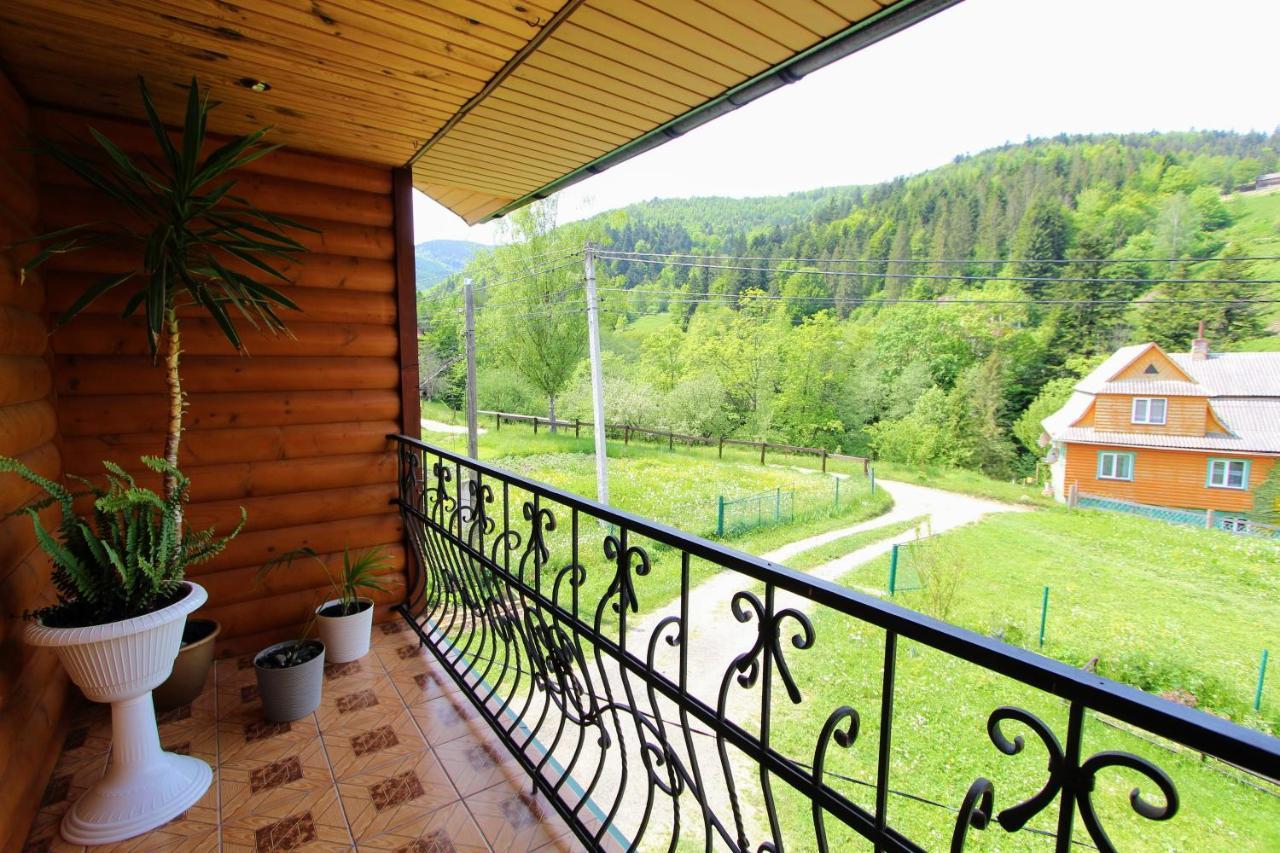 Cottage "Kliverent" Яремче Екстериор снимка